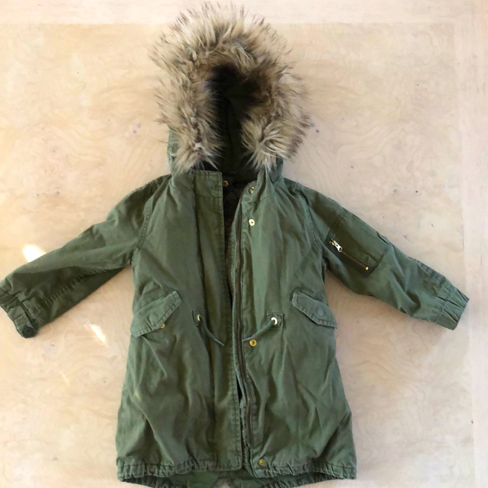 GAP Fishtail Parka w/ faux fur liner vest.